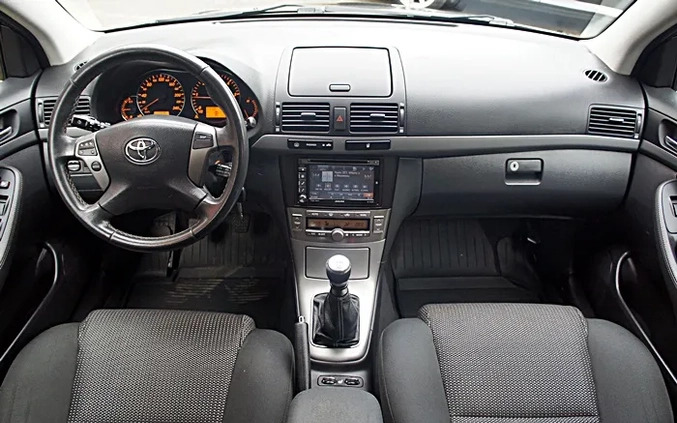 Toyota Avensis cena 14999 przebieg: 227000, rok produkcji 2007 z Raciąż małe 407